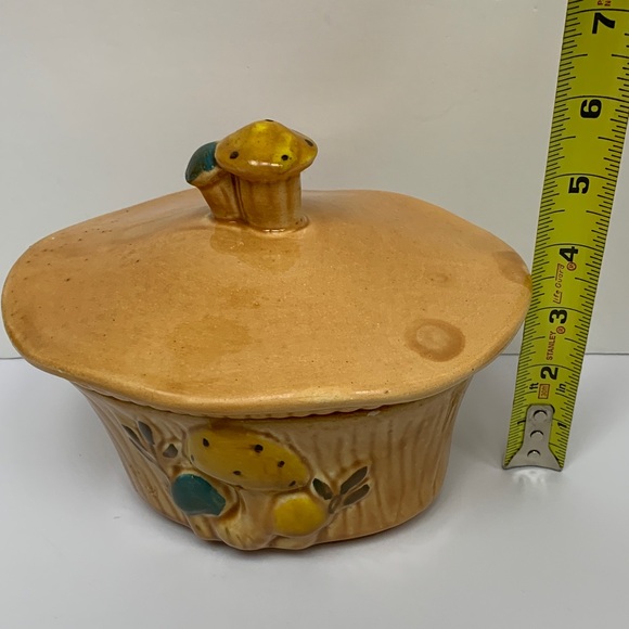 Vintage Glazed Ceramic Mushroom Design Storage Container Canister - Picture 9 of 10